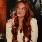 @_annabellehooper Instagram Profile