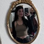 @_posieland Instagram Profile