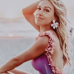 @aivanelli Instagram Profile