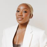 Dr. Caroline Robinson • Skincare+Beauty Expert's profile picture