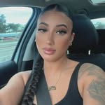 @iam.aracelis Instagram Profile