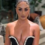 @nicolearjomand Instagram Profile