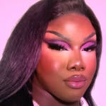 @pink_neinu Instagram Profile