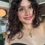 roxy 🍒's profile picture