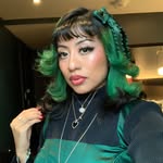 @selenadeflor Instagram Profile