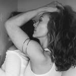 @uncertainlycarly Instagram Profile