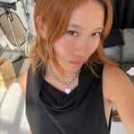 @vivianyrl Instagram Profile