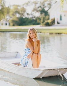 Instagram post by @_avaclarkkkkk