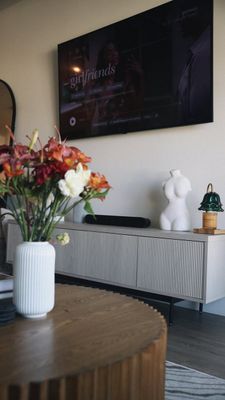 Instagram post by @_callmechrissy