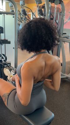 Instagram post by @_crownedk