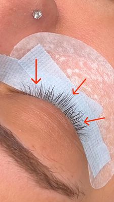 Instagram post by @_iluxelashes