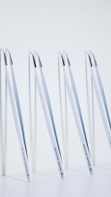 Instagram post by @_iluxelashes