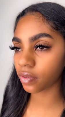 Instagram post by @_iluxelashes