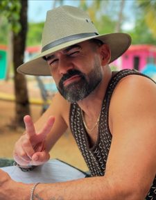 Instagram post by @adolfobarreto_r