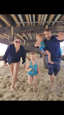 Instagram post by @alexisamomdotcom