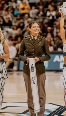 Instagram post by @alma.cooper