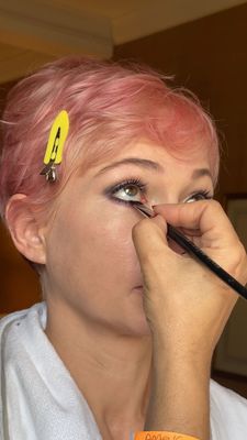 Instagram post by @angelalevinmakeup