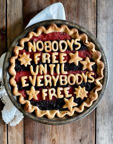 Instagram post by @arley.cakes