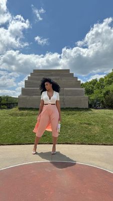 Instagram post by @ashantibowers