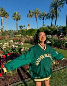 Instagram post by @ashyi