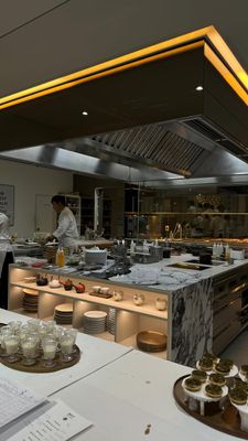 Instagram post by @ashyi