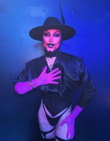 Instagram post by @auroragozmic