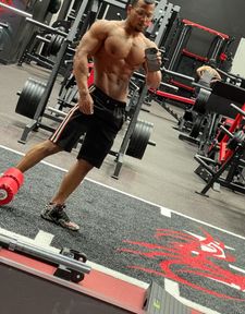 Instagram post by @b.foster_fit