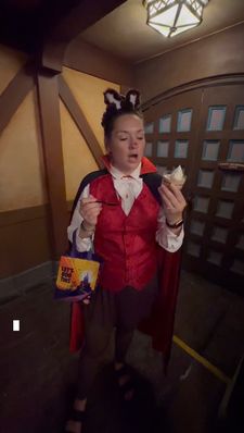 Instagram post by @beshelbylee