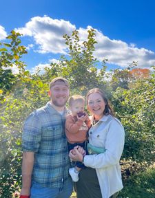 Instagram post by @beshelbylee