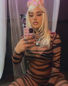 Instagram post by @billieejean