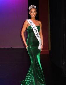 Instagram post by @breearae