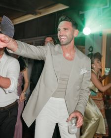 Instagram post by @carlradke