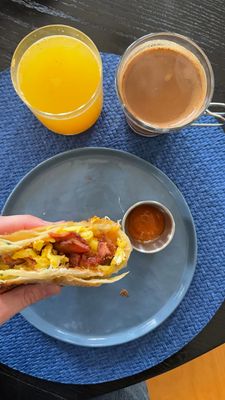 Instagram post by @carmeninthegarden