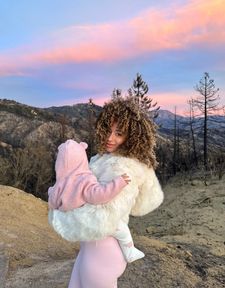 Instagram post by @caroviee