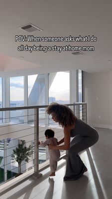 Instagram post by @caroviee