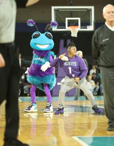 Instagram post by @cdkonthemic