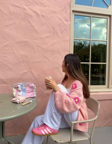 Instagram post by @charlottelqu