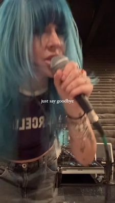 Instagram post by @charlottesands