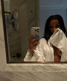 Instagram post by @christiannahurt