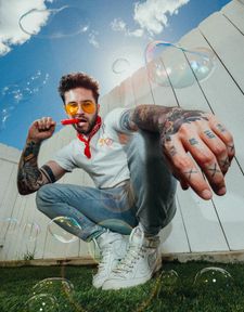 Instagram post by @christiannblake