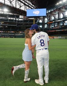 Instagram post by @clairecouvsmith