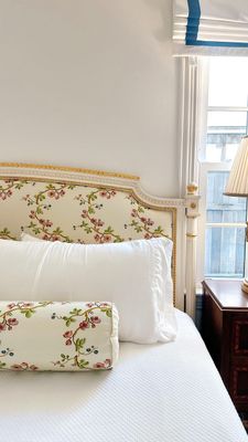 Instagram post by @clairecouvsmith