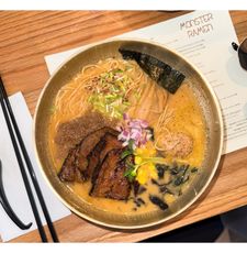 Instagram post by @coraincolor