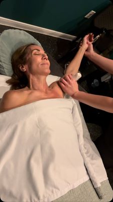 Instagram post by @courtneyzavala