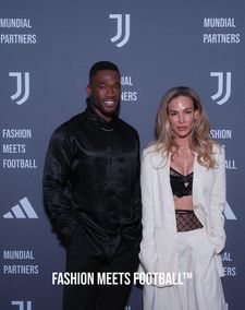 Instagram post by @cristiebesu