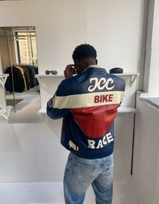 Instagram post by @danielblessing_