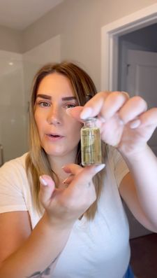 Instagram post by @daniellelampo