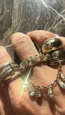 Instagram post by @darakaye