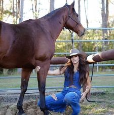 Instagram post by @doublediamondvet