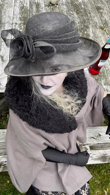 Instagram post by @drinksat6